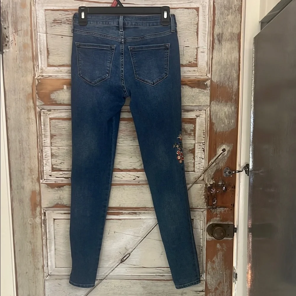 Old Navy Women's Blue Embroidered Jeans - Picture 2 of 6